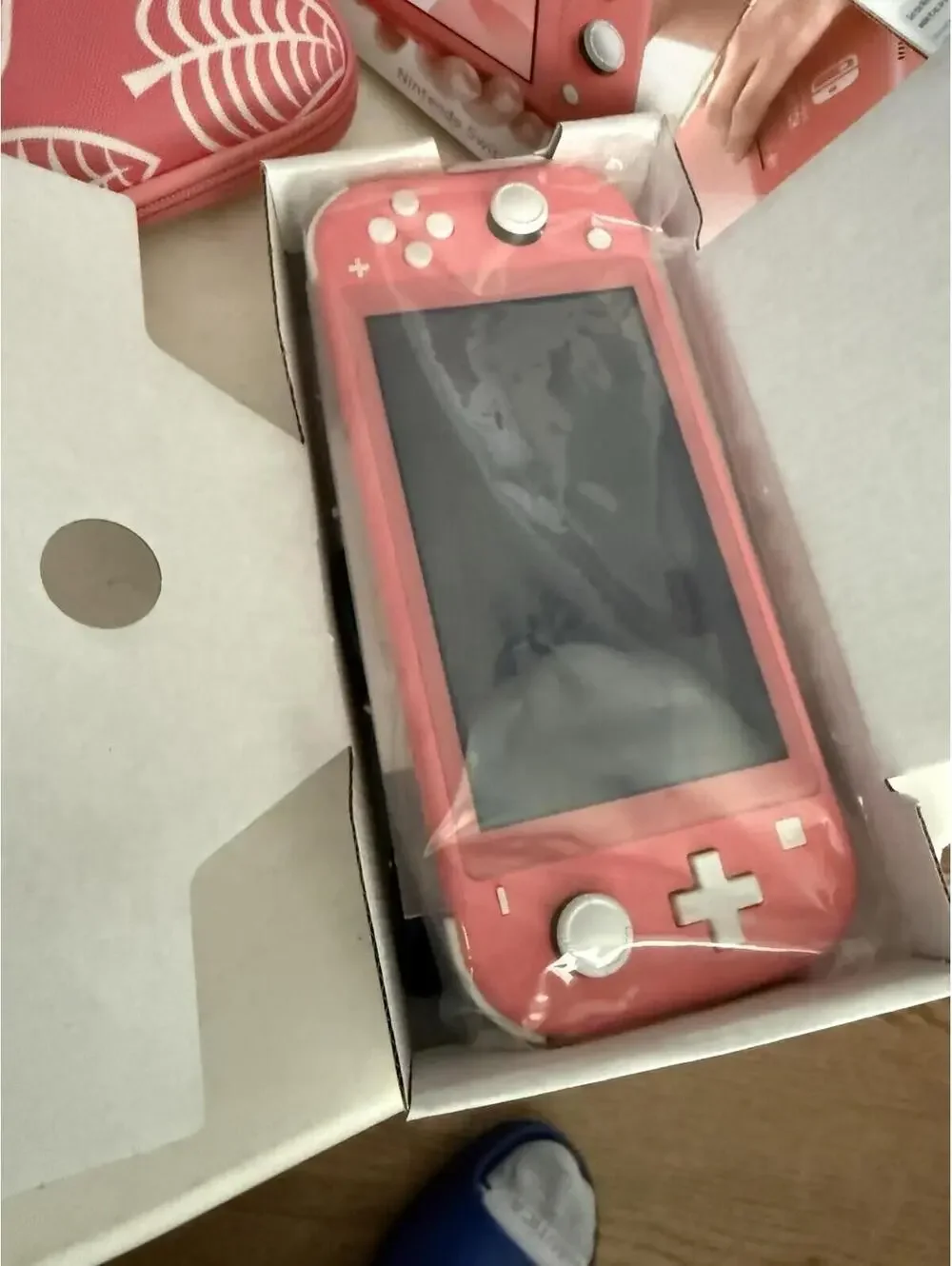 Nintendo Switch Lite Game Console 32GB Handheld Game System Coral Pink W/case